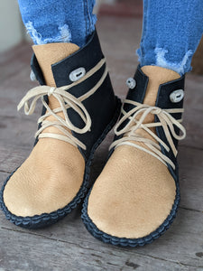 Big Sky Moccasins - Smoke & Black with Antler Buttons - Size 8 Women's