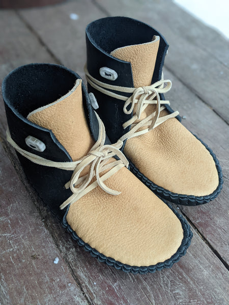 Big Sky Moccasins - Smoke & Black with Antler Buttons - Size 8 Women's